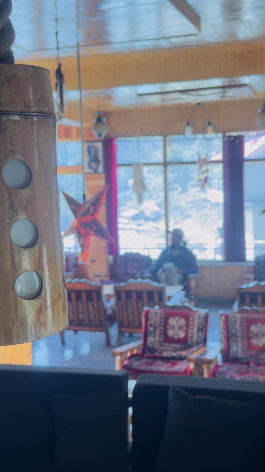 Eyesky, Tosh Hotel ภายนอก รูปภาพ